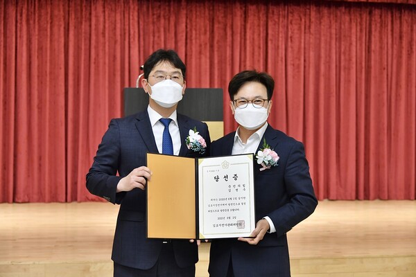 김병수 민선 8기 김포시장 당선자가 3일 김포시청 대회의실에서 열린 '제8회 전국동시지방선거 당선증 교부식'에 참석했다. (출처 = 김병수 김포시장 당선자 캠프 제공)